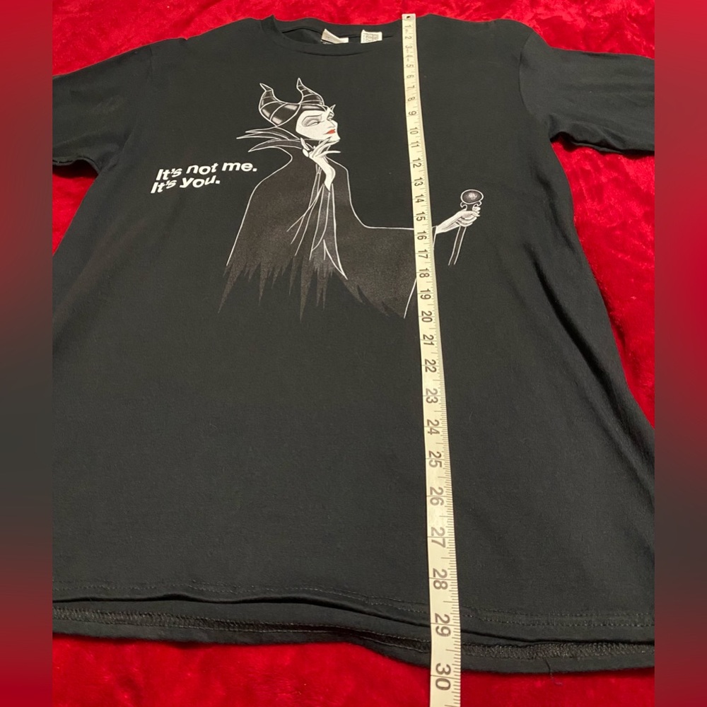 NWT Medium Adult Disney It’s not me it’s you tshirt Black Perfect for a break up - Picture 6 of 12